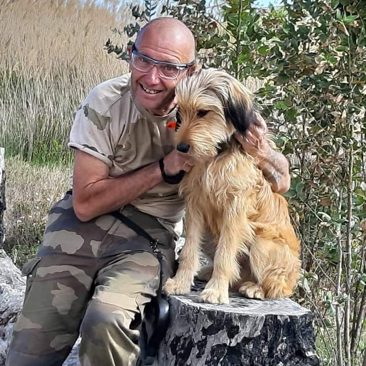 Profil von Zinédine